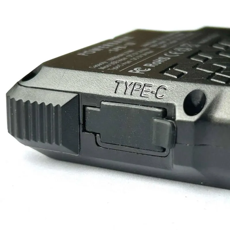 WOLF Bivouac/Confort-Batterie externe SPB-10 Powerbank Black Edition