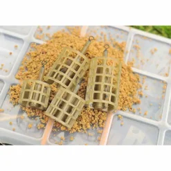 GURU Cages Feeder-Cage feeder coup commercial cage feeder