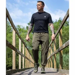 KORDA Vêtements-Joggers Ultralie olive