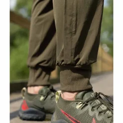 KORDA Vêtements-Joggers Ultralie olive