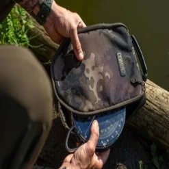 KORDA Bagagerie/Rangement-Pochette Compac Scales Pouch Dark Kamo