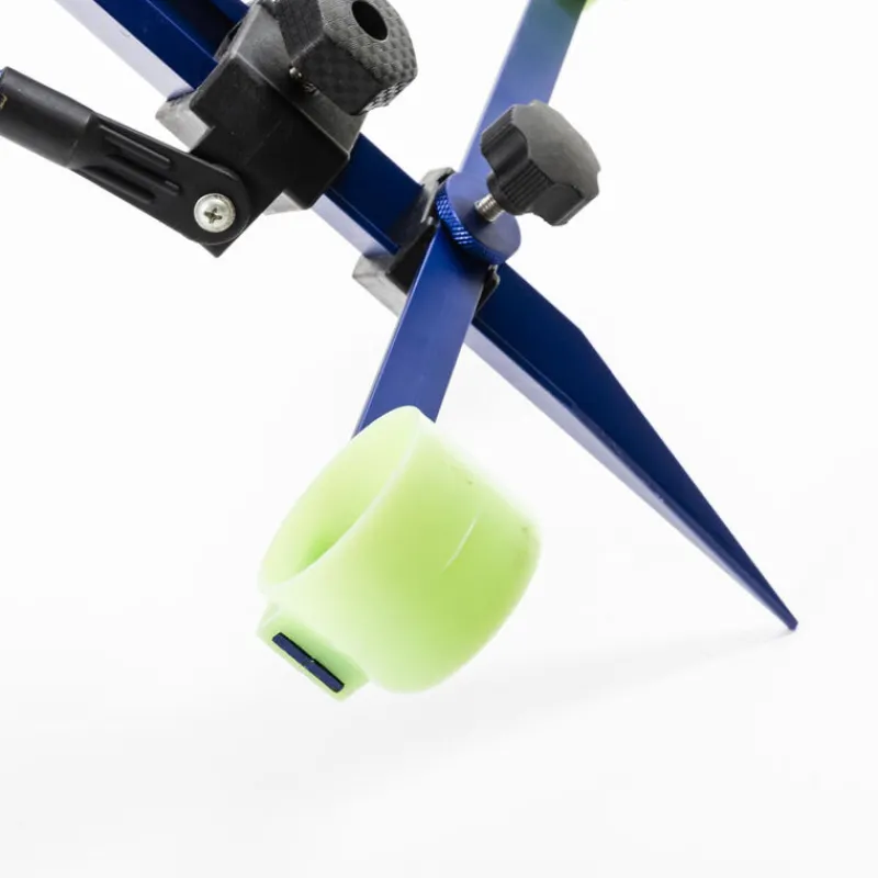 SASORI Surfcasting|Supports Cannes-Trépied surf pro 1.70m 2 sections